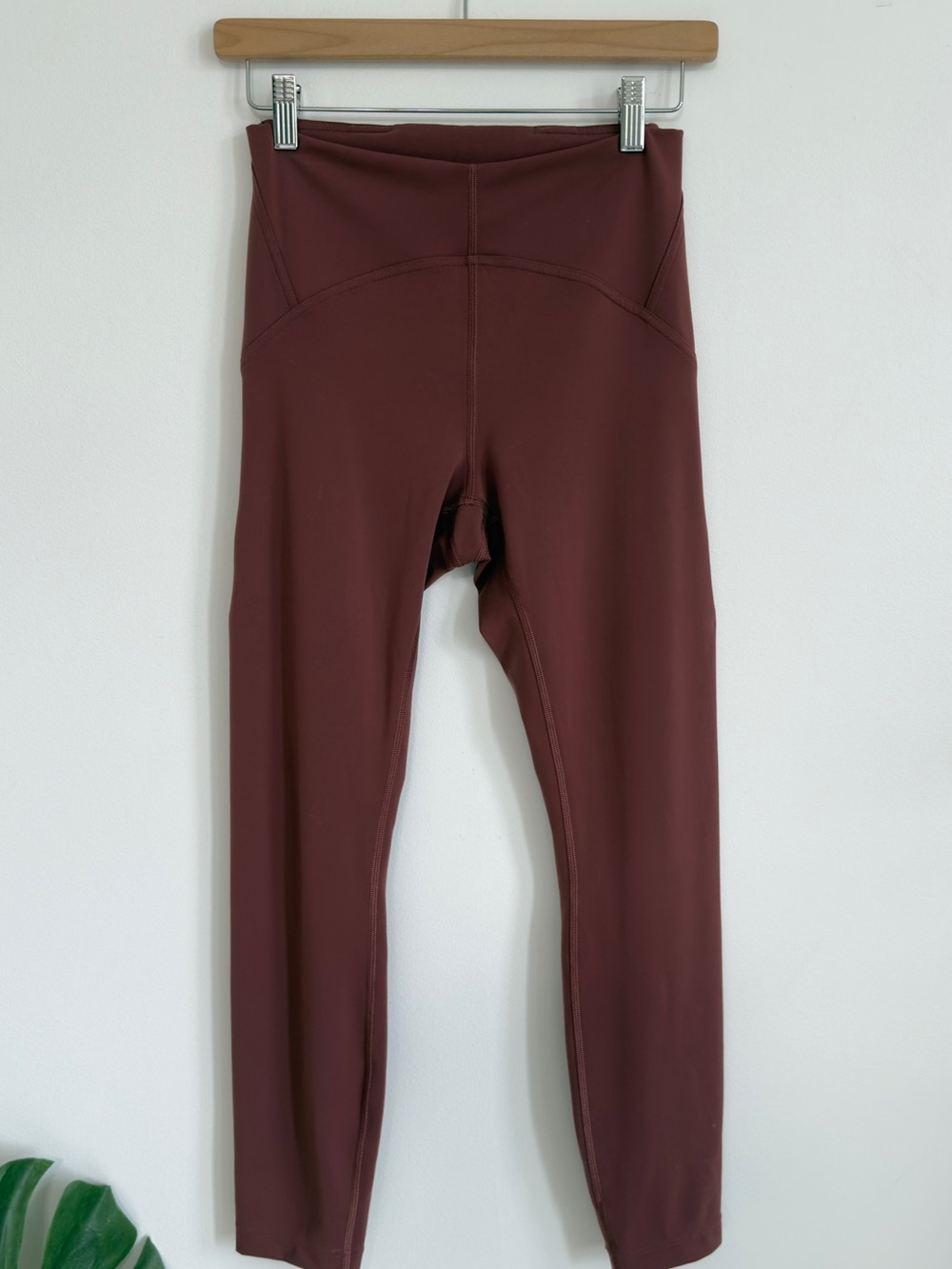 Lululemon InStill High-Rise Tight 25” Smoky Red Size 6 Leggings - Picture 2 of 11